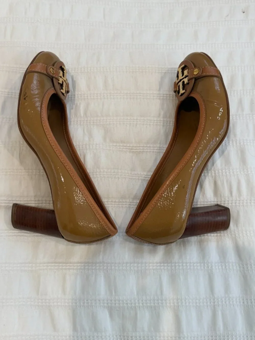 Tory Burch Aaden Mid-Heel Patent Leather Pumps Tan Size 8M
